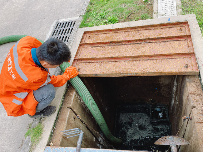 青浦抽化粪池
